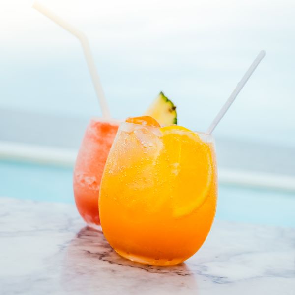 Refreshing Summer Cocktails for Your Next Poolside Party
